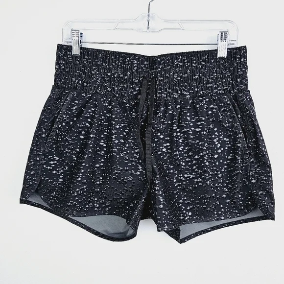 Zyia Active Black Bubbles Hi-Rise Bomber Shorts NWT, size Medium - Picture 2 of 11